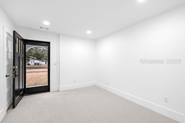 31 Church St N, Yemassee, SC 29335