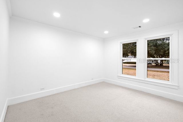 31 Church St N, Yemassee, SC 29335