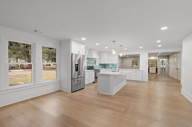 31 Church St N, Yemassee, SC 29335