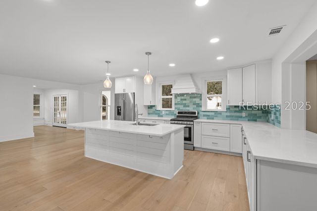 31 Church St N, Yemassee, SC 29335