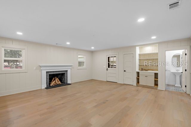 31 Church St N, Yemassee, SC 29335