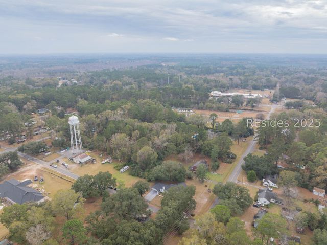 31 Church St N, Yemassee, SC 29335