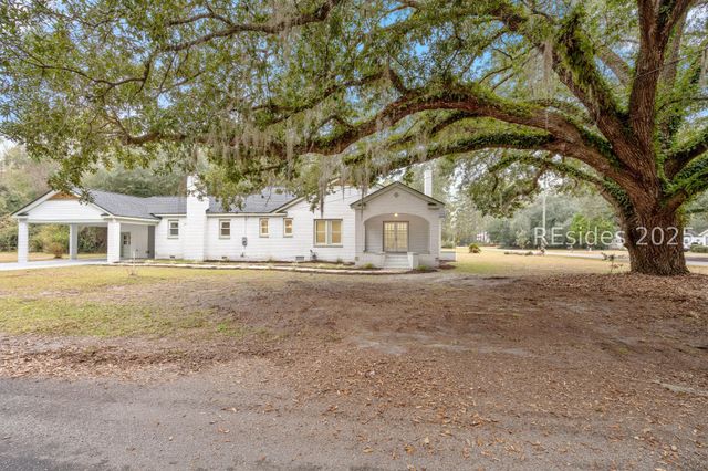 31 Church St N, Yemassee, SC 29335