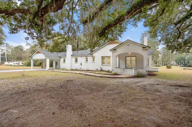 31 Church St N, Yemassee, SC 29335