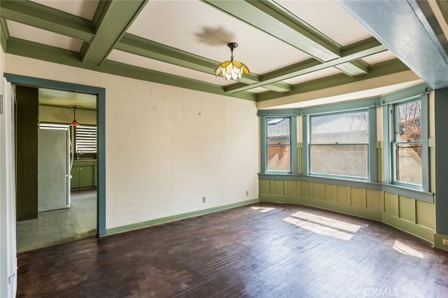 2100 Holly Drive, Los Angeles, CA 90068