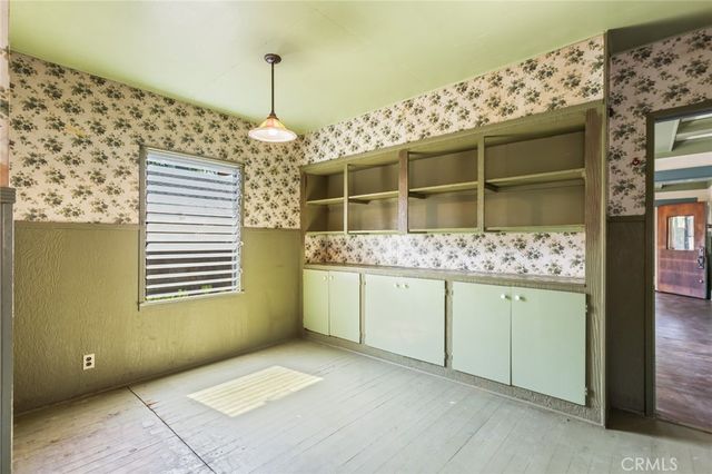 2100 Holly Drive, Los Angeles, CA 90068