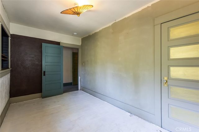 2100 Holly Drive, Los Angeles, CA 90068