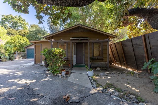 2100 Holly Drive, Los Angeles, CA 90068