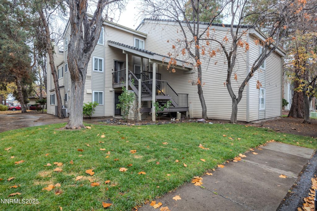 2335 Roundhouse Road, Sparks, NV 89431