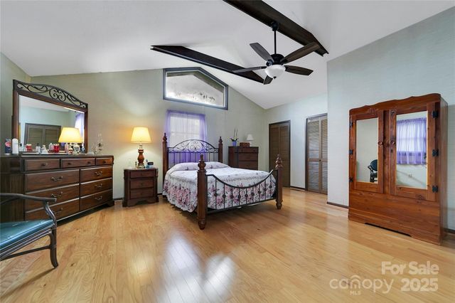 128 Summit Avenue, Brevard, NC 28712