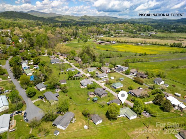 128 Summit Avenue, Brevard, NC 28712