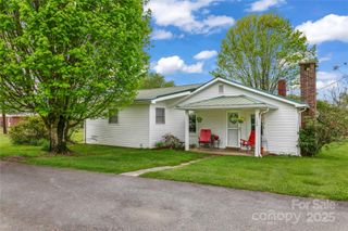 128 Summit Avenue, Brevard, NC 28712
