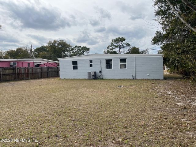 10547 BRIARCLIFF Road E, Jacksonville, FL 32218