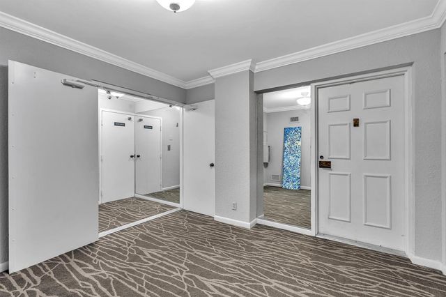 7564 Regency Lake Drive 202, Boca Raton, FL 33433
