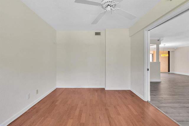 7564 Regency Lake Drive 202, Boca Raton, FL 33433