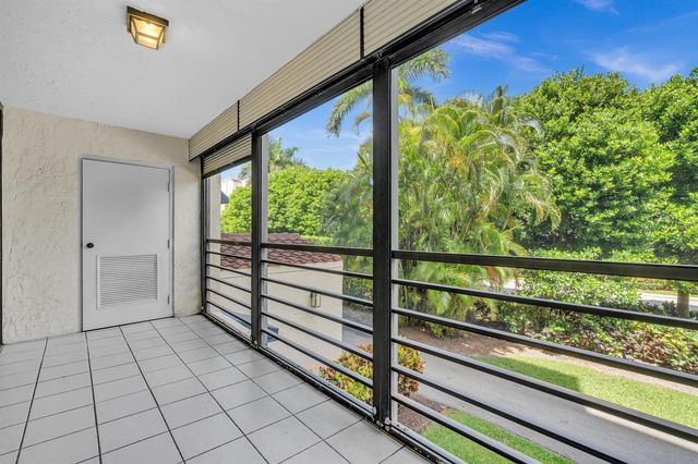 7564 Regency Lake Drive 202, Boca Raton, FL 33433