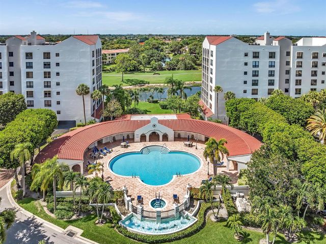 7564 Regency Lake Drive 202, Boca Raton, FL 33433