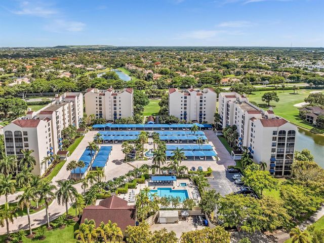 7564 Regency Lake Drive 202, Boca Raton, FL 33433