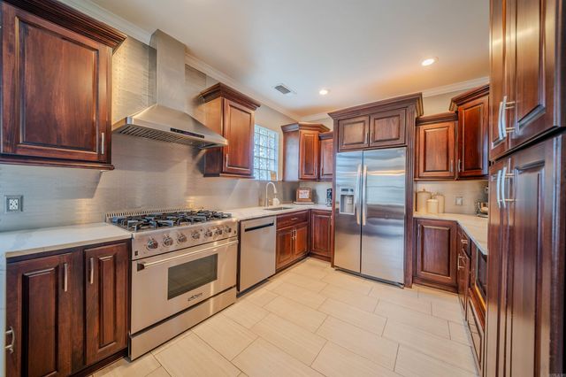 1612 W Cedar St, El Dorado, AR 71730