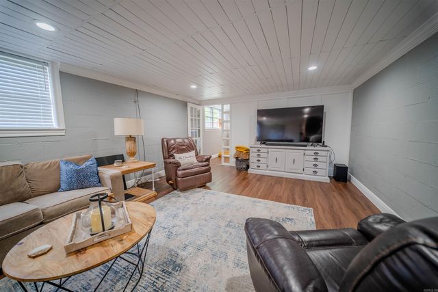 1612 W Cedar St, El Dorado, AR 71730