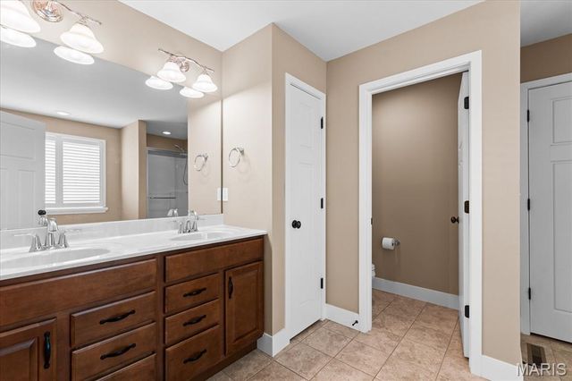 708 Longfellow Drive, O'fallon, IL 62269