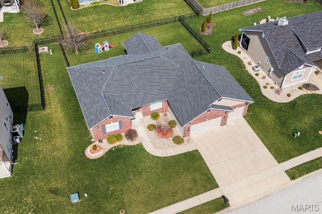 708 Longfellow Drive, O'fallon, IL 62269