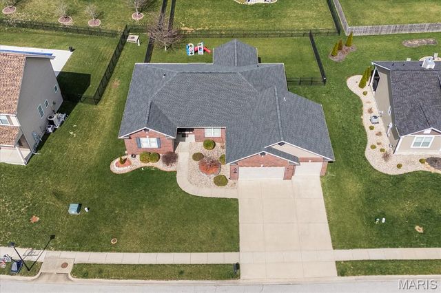 708 Longfellow Drive, O'fallon, IL 62269