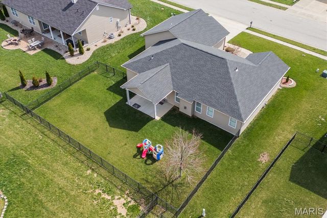 708 Longfellow Drive, O'fallon, IL 62269