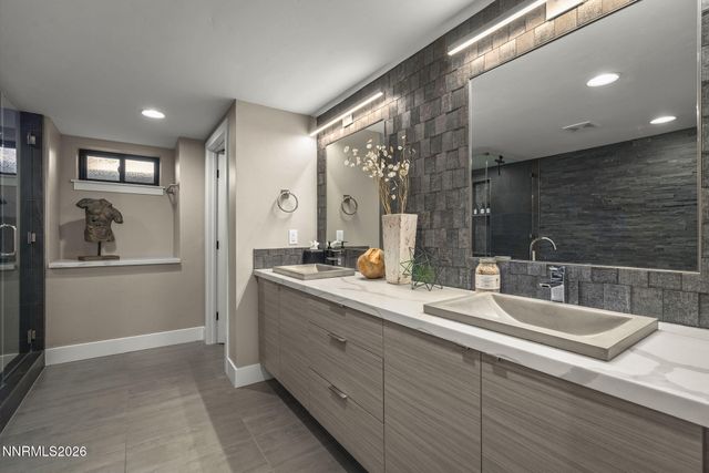 1085 Sharon Way, Reno, NV 89509