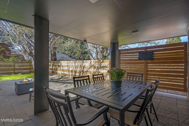 1085 Sharon Way, Reno, NV 89509