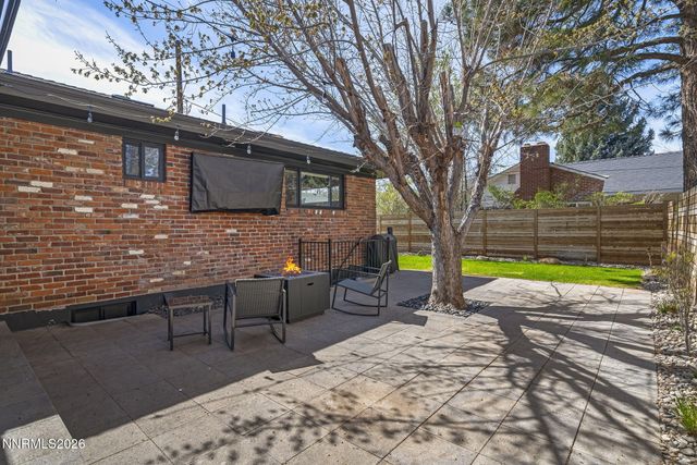 1085 Sharon Way, Reno, NV 89509