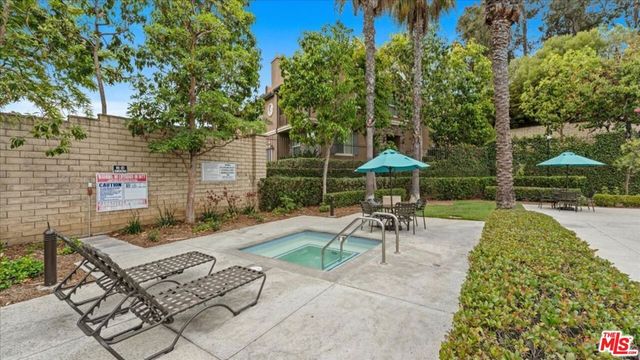9135 S Cullen Way, Inglewood, CA 90305