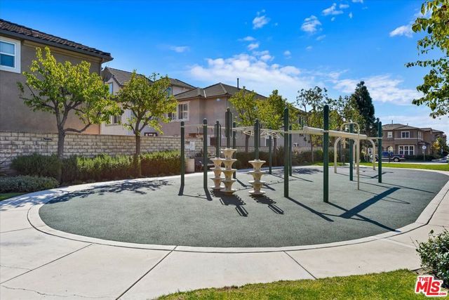 9135 S Cullen Way, Inglewood, CA 90305