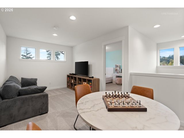 24133 Sw MAPLE Ter, Sherwood, OR 97140