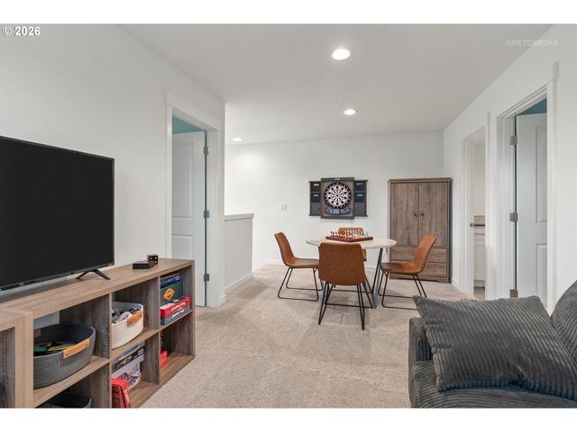 24133 Sw MAPLE Ter, Sherwood, OR 97140