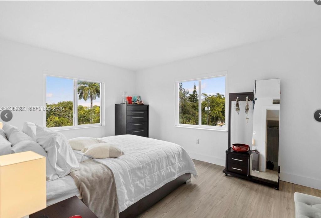 Image 8 of property listing at 2530 SW 3rd Ave 305, Miami, FL 33129