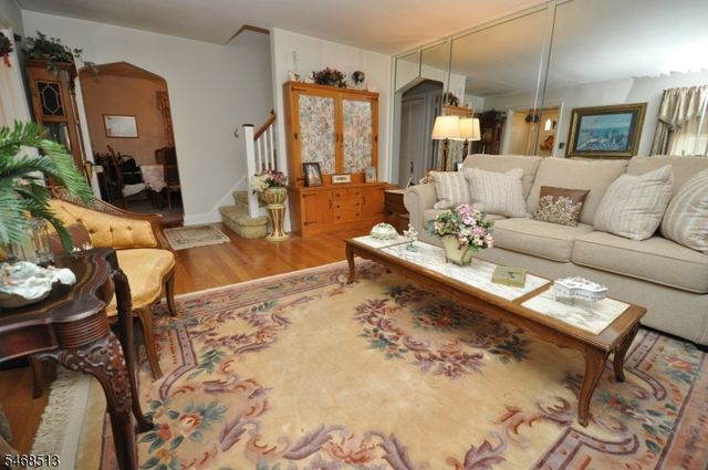 241 Henley Ave, New Milford Boro, NJ 07646