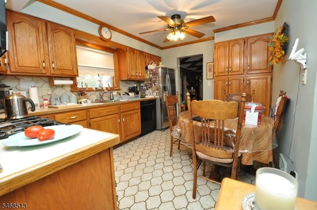 241 Henley Ave, New Milford Boro, NJ 07646