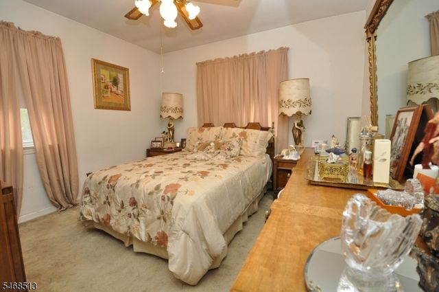 241 Henley Ave, New Milford Boro, NJ 07646
