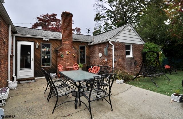 241 Henley Ave, New Milford Boro, NJ 07646