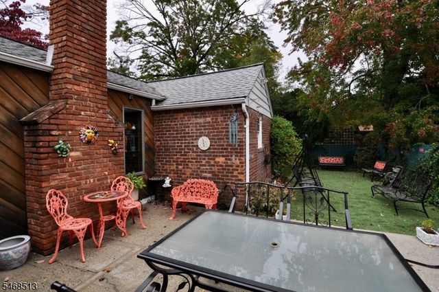 241 Henley Ave, New Milford Boro, NJ 07646