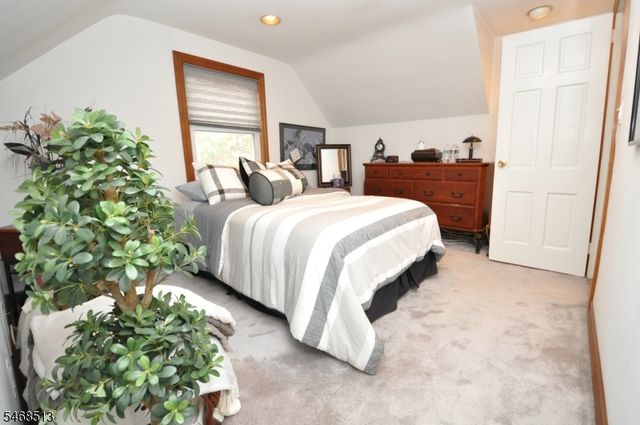 241 Henley Ave, New Milford Boro, NJ 07646