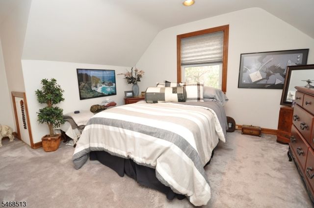 241 Henley Ave, New Milford Boro, NJ 07646