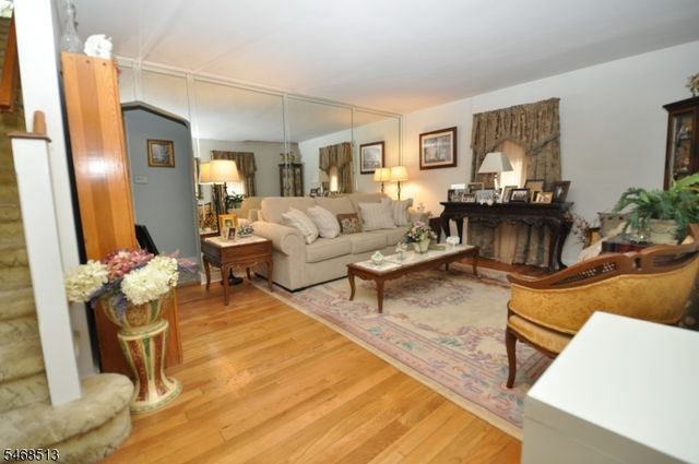 241 Henley Ave, New Milford Boro, NJ 07646