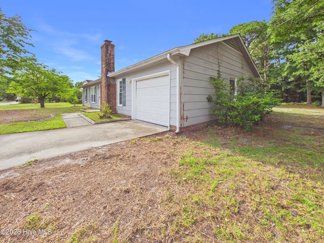 3519 Lakewood Place, Wilmington, NC 28409