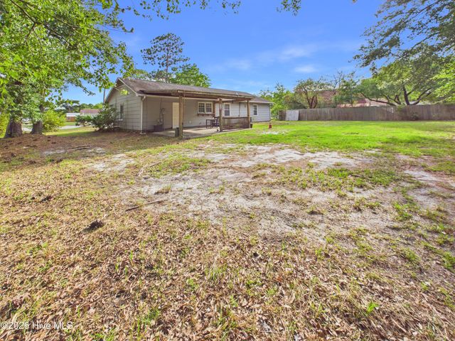 3519 Lakewood Place, Wilmington, NC 28409