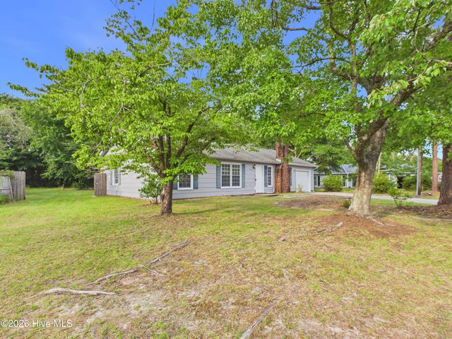 3519 Lakewood Place, Wilmington, NC 28409
