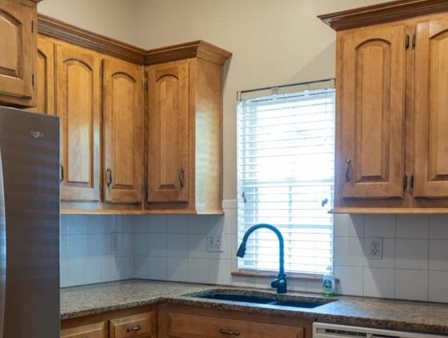 8333 Waverly Avenue, Kansas City, KS 66109