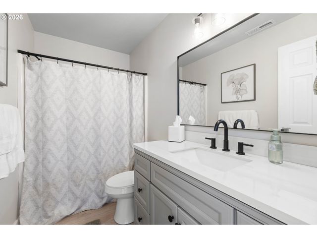 11202 Ne 101ST St, Vancouver, WA 98662
