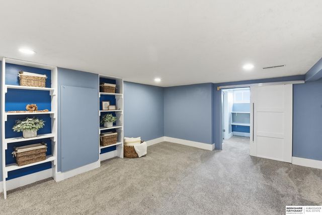 1412 S 63 Street, Omaha, NE 68106